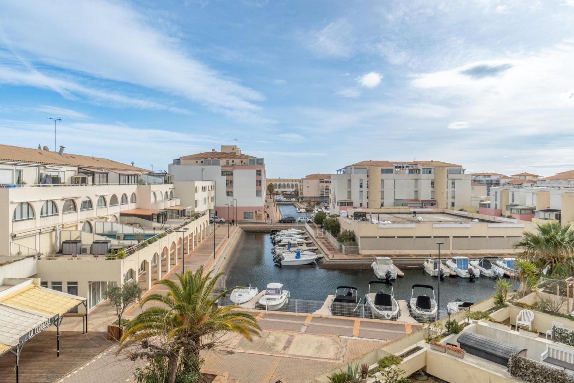 Appt T2 Cabine Clim Parking Privee Vu Mer Sète Exterior foto
